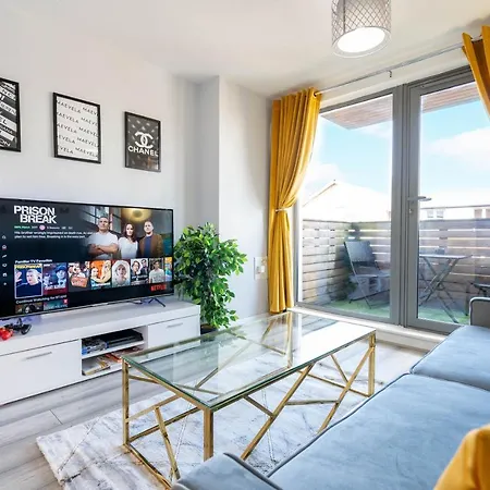 Maevela Apartments: Cube View City Centre With Balcony Birmingham