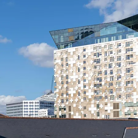 Apartment Maevela Apartments: Cube View City Centre With Balcony